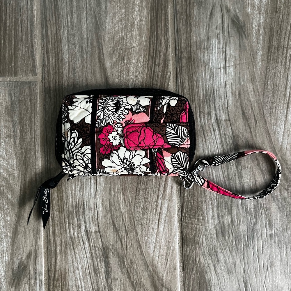 vera bradley wristlet